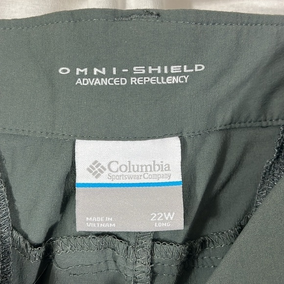 Columbia Saturday Trail Stretch Gray Outdoor Hiking Convertible Pants Size 22WL - Picture 5 of 12